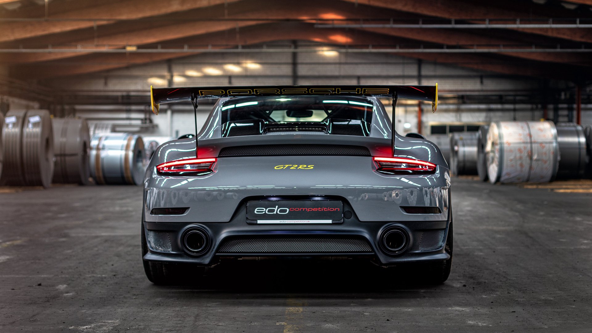 数字化足球裁判系统提升赛事公正性，行业标准逐步建立，数字智能足球